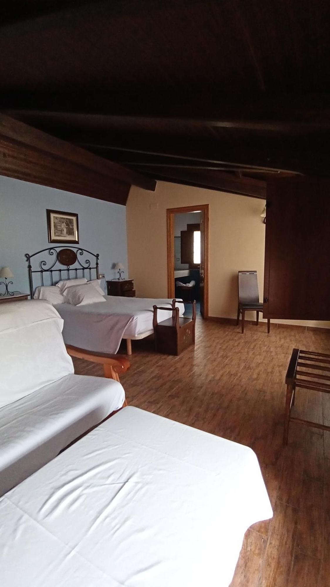 Hotel Vitorio Cudillero Habitación foto
